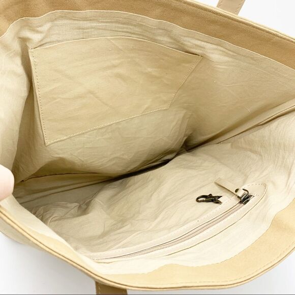 October Jaipur Causebox One Size Fits All Tan Vegan Tote NWT - Picture 10 of 13
